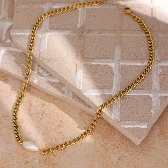 Elegant Pearl Chain Necklace - Picture 2 of 9